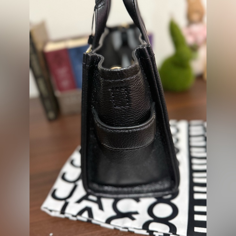 Marc Jacobs Black The Tote Bag -Small - Picture 4 of 13